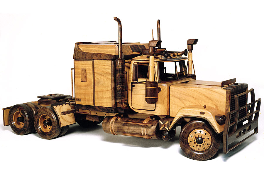 modely_repliky_truck_mack